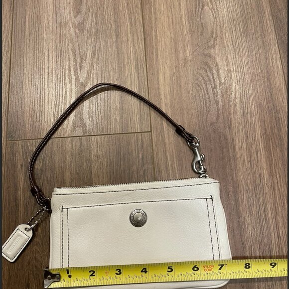Coach White Leather Wristlet Bag, Soft Lamb Leather - Picture 8 of 10